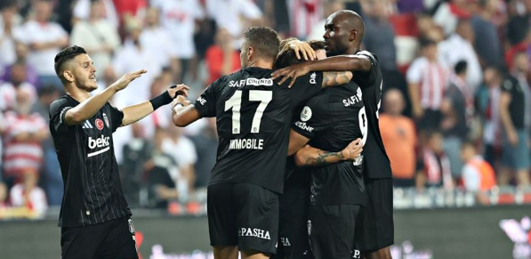 Beşiktaş vs Antalyaspor: İlk İç Saha Maçı Heyecanı